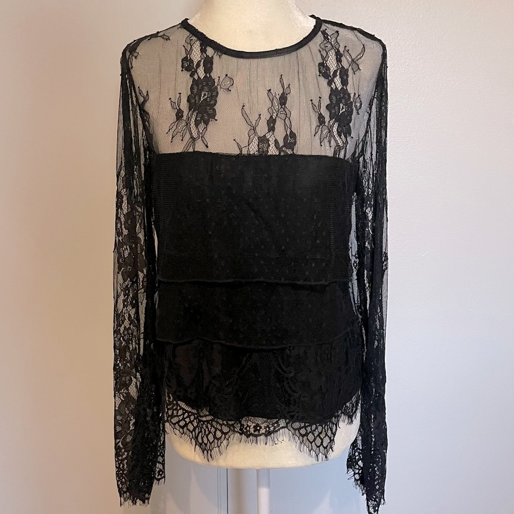 AE long sleeve lace top